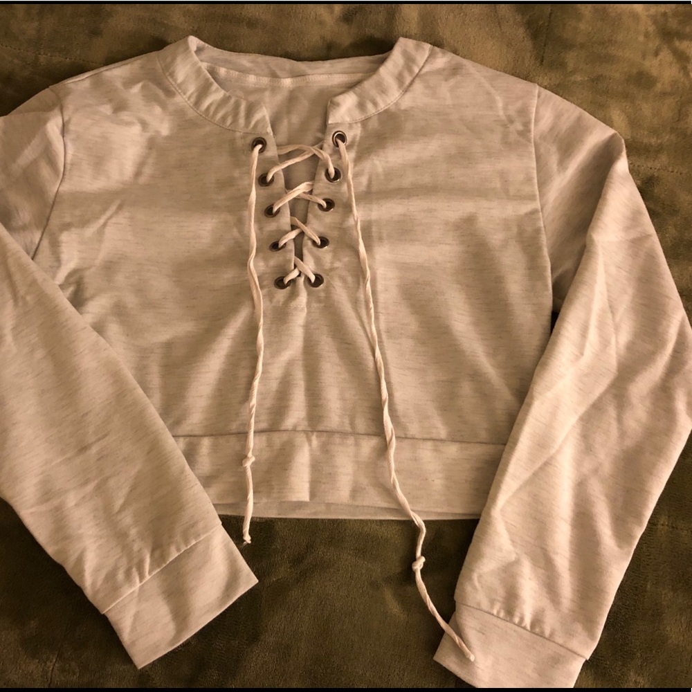 Crop top tie-up sweater